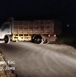Ketua Lembaga Formasi Akan Laporkan ke Polda Jatim Tambang Pasir diduga Ilegal Beroperasi Pada Malam Hari di Desa Gladag Dusun SusukanKidul Banyuwangi 
