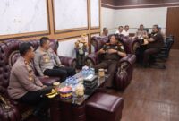 Mument Kapolresta Sumenep Bercengkramah Dengan Komandan Kodim 0827 Sumenep