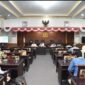 Suasana Rapat Paripurna DPRD Kabupaten Sumenep dengan agenda penyampaian laporan hasil Reses Masa Persidangan III Tahun 2026 yang diikuti pimpinan dan anggota DPRD bersama jajaran Pemerintah Kabupaten Sumenep.