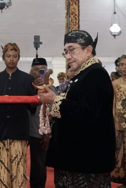 Kirab Pusaka Perkuat Komitmen Pelestarian Budaya di Hari Jadi Kabupaten Sumenep