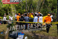 Detik-detik evakuasi mayat di dalam  sumur
