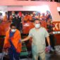 Korban selamat KMP Mutiara yang terbakar tiba di pelabuhan Kalianget 
