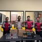 Barang sitaan 59 Botol Miras dari Dua Toko di Giat Patroli Sat Samapta Polresta Sumenep selasa malam (11/08/2026.