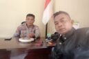 Wartawan media JatimEkspos.com Moh Ali Hasan bersilaturahmi bersama Kapolsek Ambunten Edi Sumarno, S.H. di ruang kerjanya, Jumat (25/9/2026). Pertemuan ini mempererat silaturahmi antara insan pers dan pimpinan kepolisian setempat.