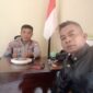Wartawan media JatimEkspos.com Moh Ali Hasan bersilaturahmi bersama Kapolsek Ambunten Edi Sumarno, S.H. di ruang kerjanya, Jumat (25/9/2026). Pertemuan ini mempererat silaturahmi antara insan pers dan pimpinan kepolisian setempat.