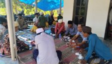 Ahmad Molyono, SP., MMA. — Korluh Pasongsongan saat memimpin sosialisasi RDKK bersama warga Gapoktandes Abadi Desa Padangdangan — JatimEkspos/Dokumen