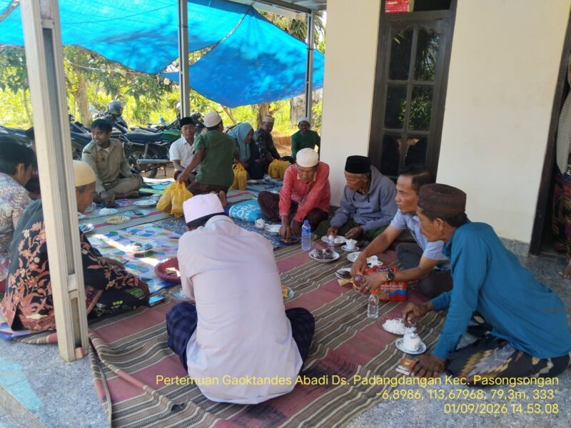 Ahmad Molyono, SP., MMA. — Korluh Pasongsongan saat memimpin sosialisasi RDKK bersama warga Gapoktandes Abadi Desa Padangdangan — JatimEkspos/Dokumen