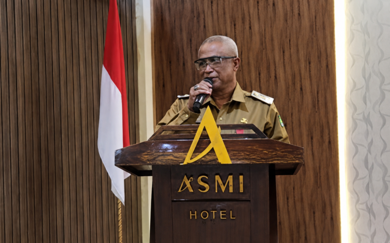 Kepala Dinas Pendidikan Kabupaten Sumenep H. Moh. Iksan, Spd, MT Di Acara membuka Bimtek Layanan Sekolah Inklusif Tahun 2026 di Hotel Azmi, Selasa (01/09/2026)