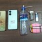 Barang bukti berupa diduga narkotika sabu, alat konsumsi, dan dua unit telepon genggam yang diamankan petugas.